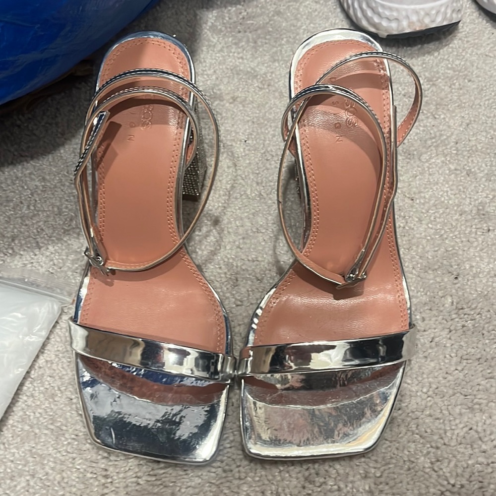 Formal dress block heel shoe